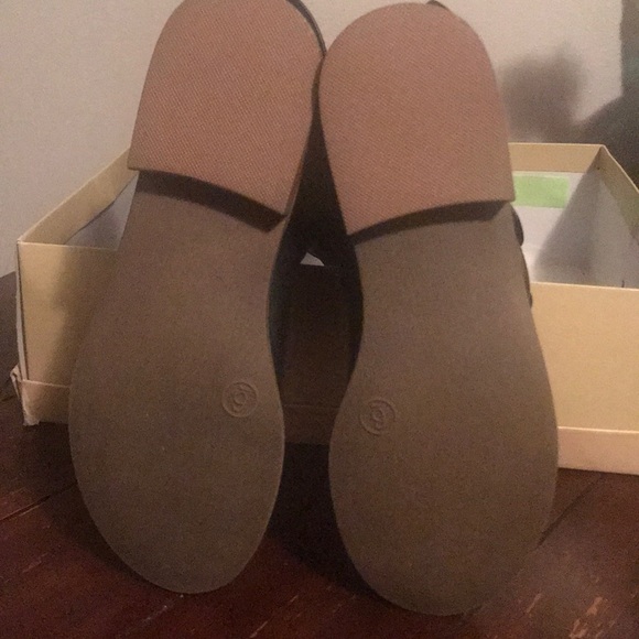 Black boots - Picture 4 of 4